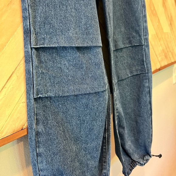 NWT Edikted Lorelai Oversized Cargo Jeans Size S - Picture 5 of 9